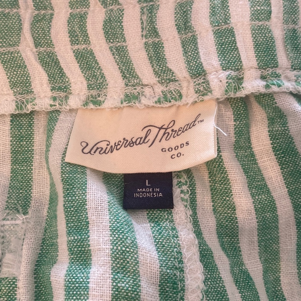 Universal Thread NWOT SHORTS - Picture 4 of 7